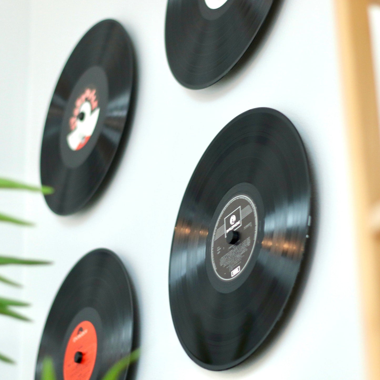 Vinylhängaren - Självhäftande och Skruvbar (Ny version 2025) - Wall Art Records